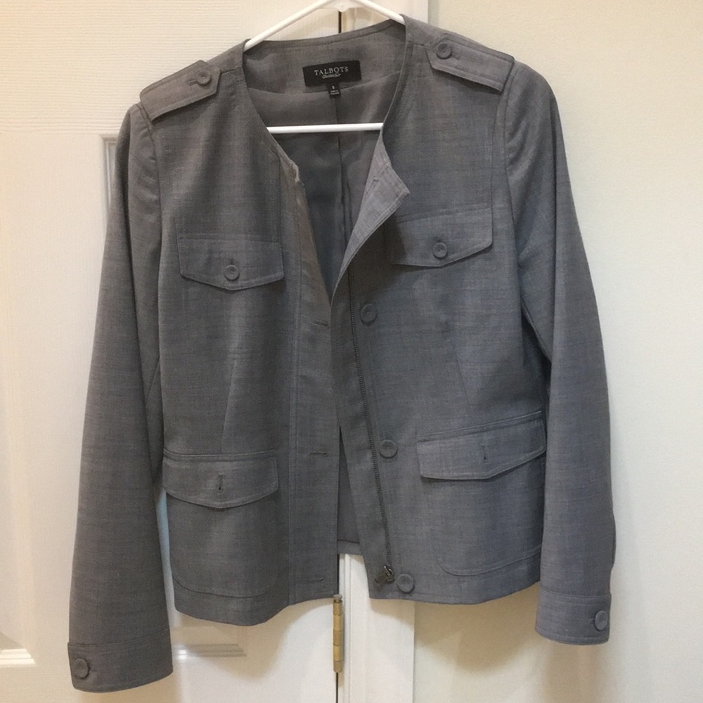 Grey blazer